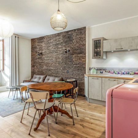 Appartement Sainte Claire Vintage - Welkeys Annecy Eksteriør bilde