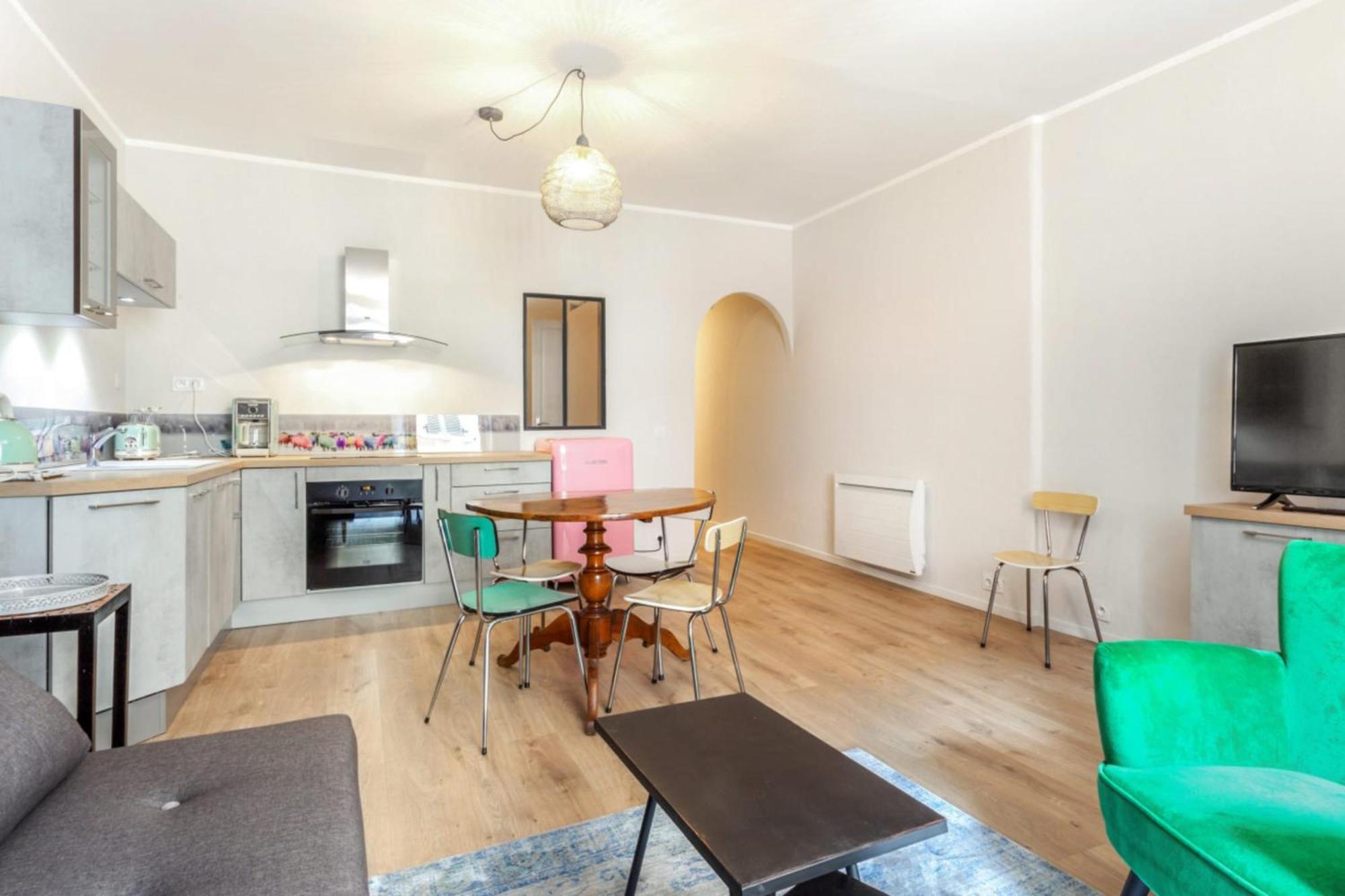 Appartement Sainte Claire Vintage - Welkeys Annecy Eksteriør bilde