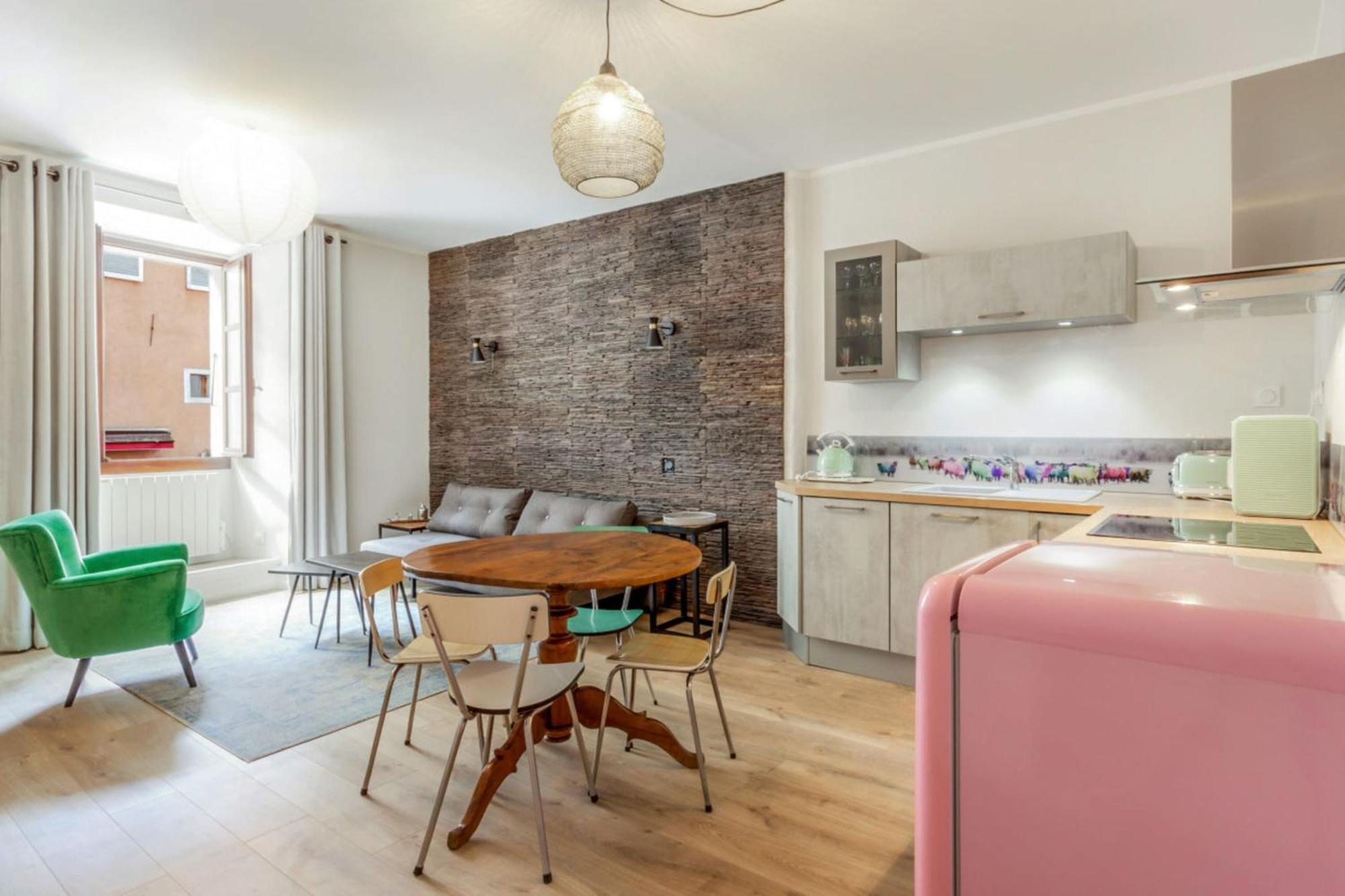 Appartement Sainte Claire Vintage - Welkeys Annecy Eksteriør bilde