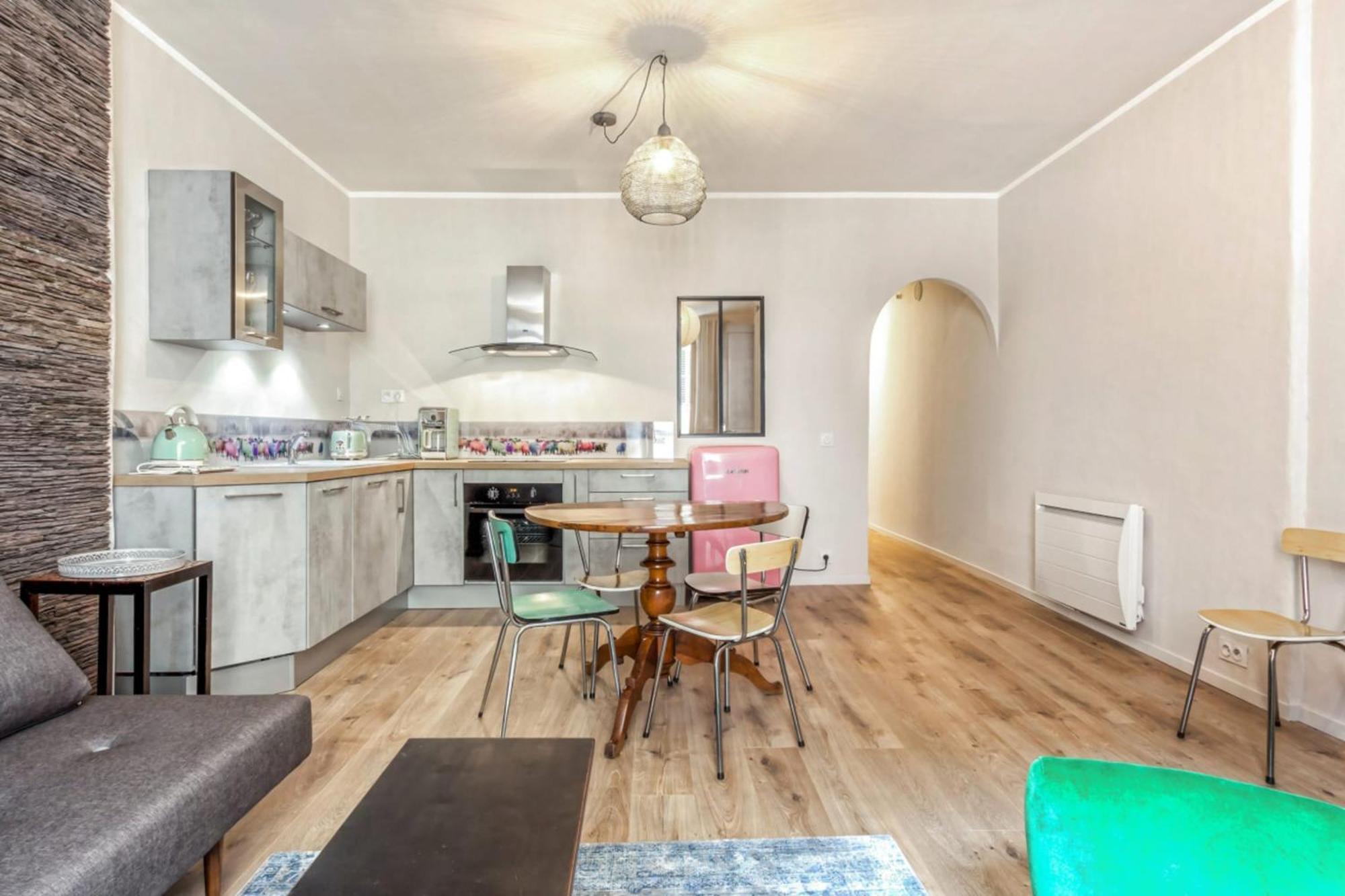 Appartement Sainte Claire Vintage - Welkeys Annecy Eksteriør bilde